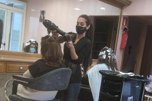 Los peluqueros y salones de estética se oponen a la cotización por ingresos reales porque es desproporcionada