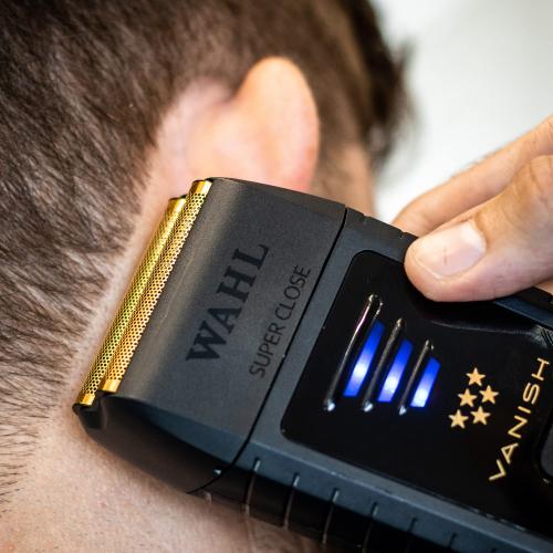 Wahl Professional® lanza la afeitadora Vanish® 5 Star para acabados impecables.